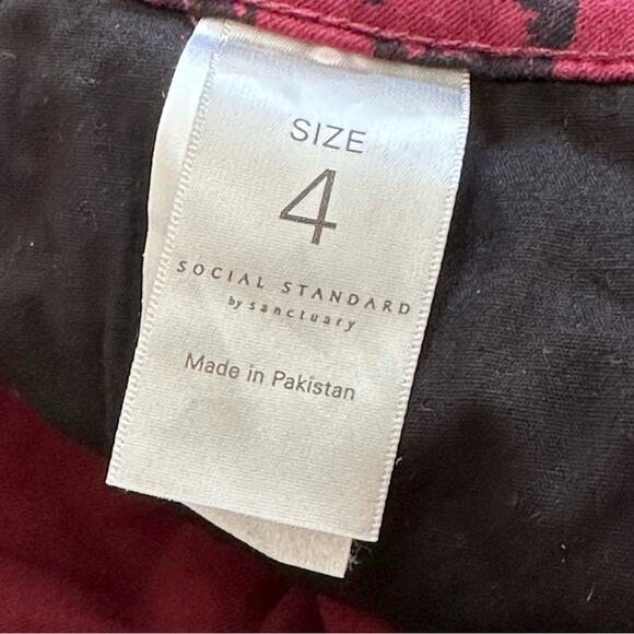 Social Standard by Sanctuary Jeans Cheetah Print Stretch Skinny Ankle Pants 4 - Picture 10 of 12